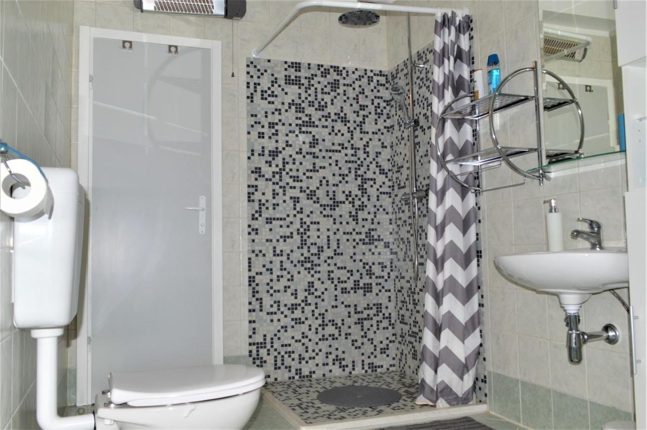 Apartman Luka Каштела Экстерьер фото