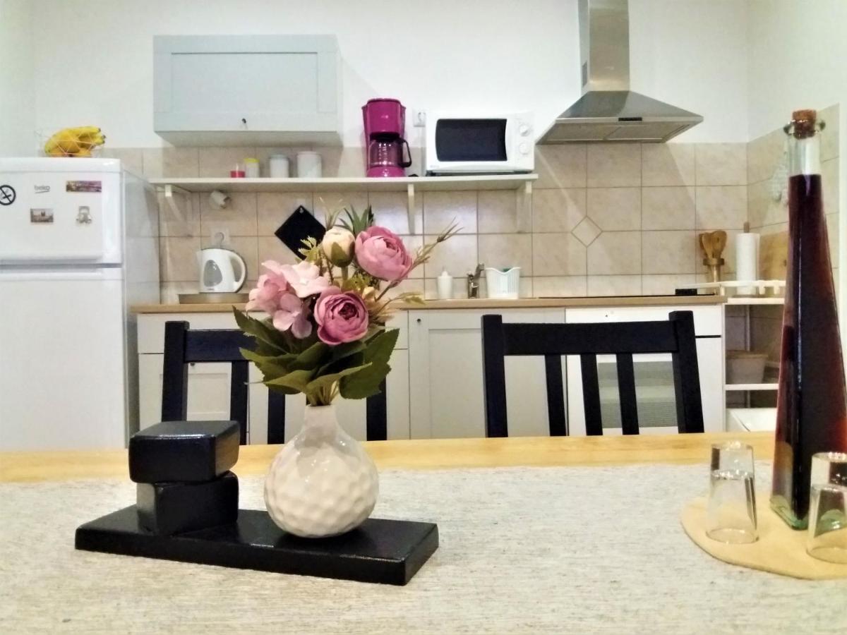 Apartman Luka Каштела Экстерьер фото