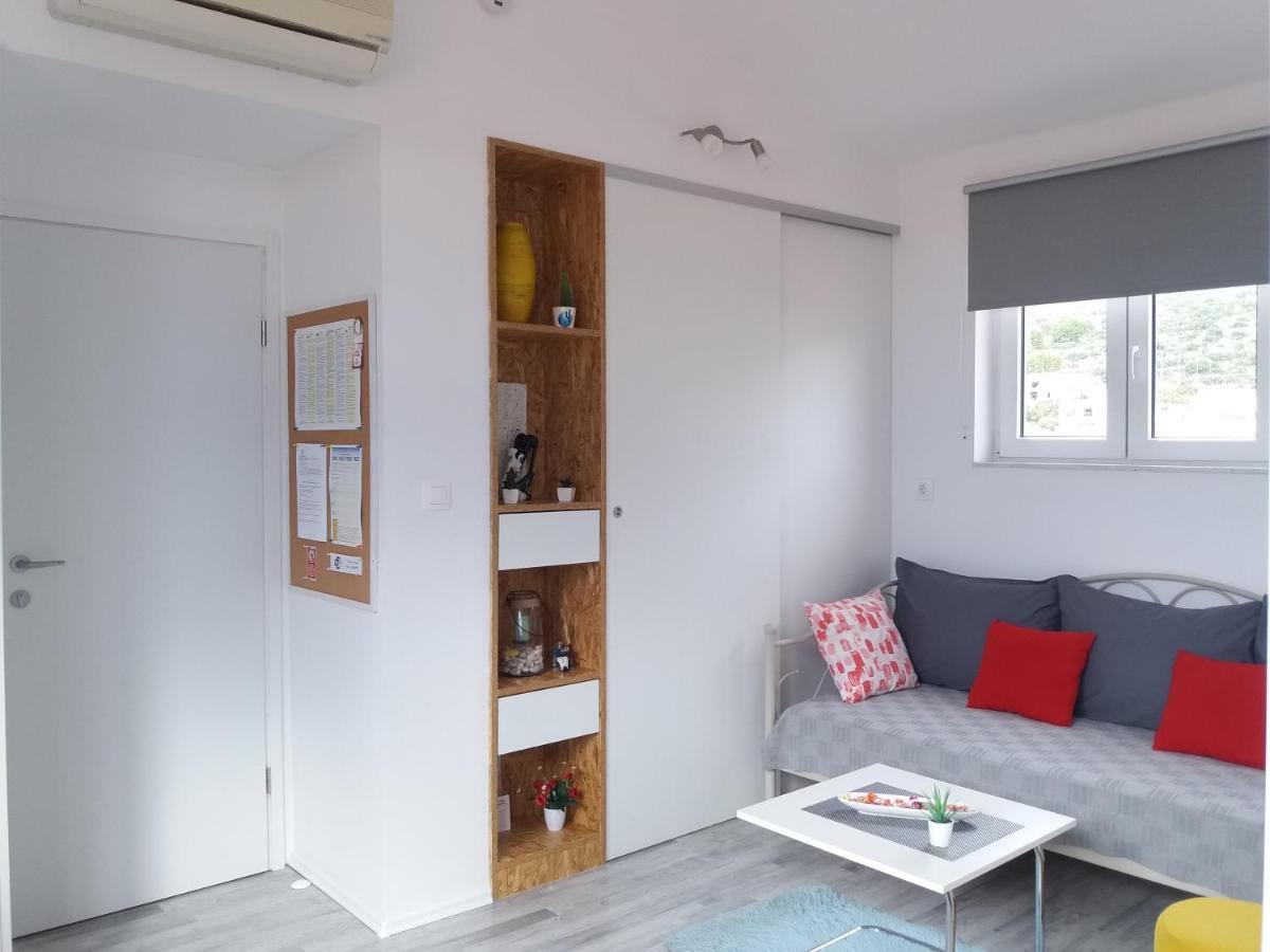 Apartman Luka Каштела Экстерьер фото