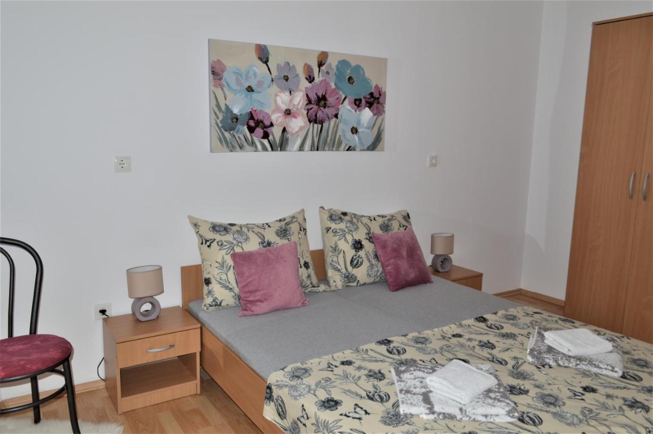 Apartman Luka Каштела Экстерьер фото